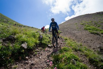 Даунхилл - скоростной спуск в горах Теберды - Северный Кавказ