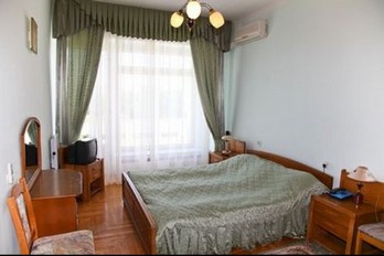 Спальня двухместного семейного номера - санаторий Россия г.Ессентуки