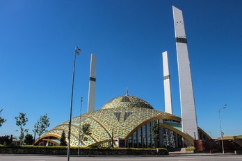 Мечеть Сердце Матери  в городе Аргун