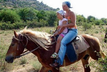 Катание на лошадях с детьми