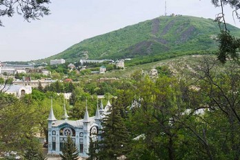 Вид на гору Машук с горы Горячей - г.Пятигорск