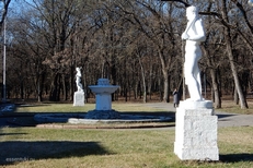 КМВ. Ессентуки статуи в парке