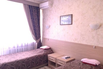 Спальня в двухместном однокомнатном улучшенном номере в 4 корпусе санатория Лермонтова - город Пятигорск