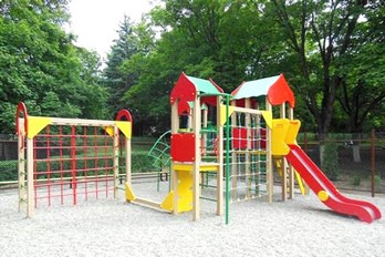Детская площадка в санатории Лесная Поляна города Пятигорск