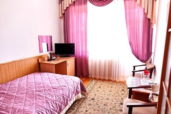 Спальная комната в одноместном однокомнатном номере стандарт санатория Машук - город Пятигорск