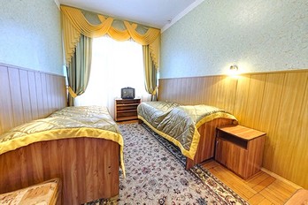 Спальня в однокомнатном двухместном номере санатория Машук в городе Пятигорске