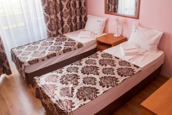 Кровать в однокомнатном двухместном 1 категории в корпусе Б санатория Родник - город Пятигорск