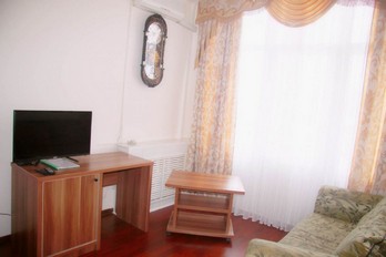Гостиная - двухместный двухкомнатный люкс - санаторий Анджиевского в городе Ессентуки