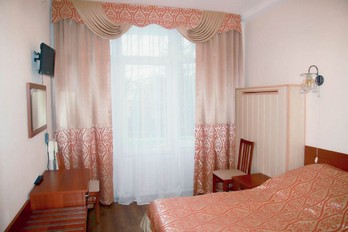 Санаторий Анджиевского в городе Ессентуки - двухместный двухкомнатный люкс в гостиной