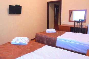 Спальня в номере однокомнатный двухместный в санатории Целебный Ключ г.Ессентуки