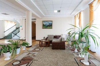 Клиентская зона в холле санатория Центросоюз