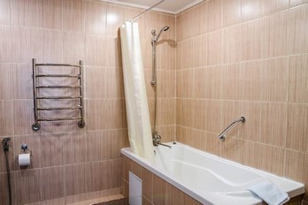 Ванная комната в номере трехкомнатный сюит в санатории Казахстан г.Ессентуки