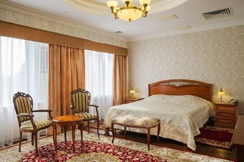 Спальня в президентском сюите санатория Казахстан г.Ессентуки