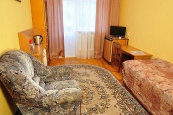 Спальня в номере первой категории санатория Надежда в Ессентуках