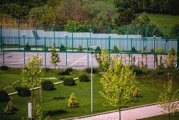 Инфраструктура санатория Русь - Универсальная площадка фото 2 - фотогалерея СКК Русь Ессентуки