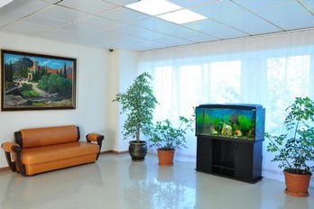 Клиентская зона в холле санатория имени Сеченова города Ессентуки