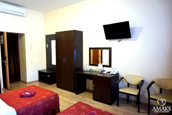 Кровати в спальне номера двухместный Бизнес - корпус Европейский - санаторий Шахтёр в Ессентуках