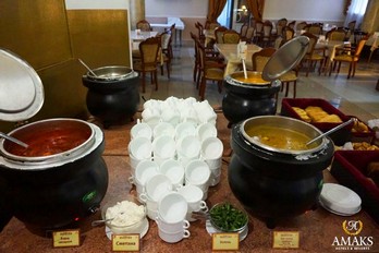 Первые блюда в ресторане санатория Шахтёр