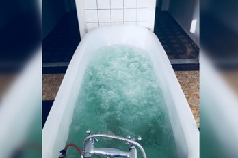 Хвойная ванна в санатории Украина г.Ессентуки