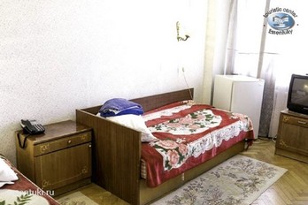 Спальня номера эконом в санатории Украина города Ессентуки