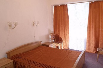 Спальня в номере люкс санатория Украина гороа Ессентуки