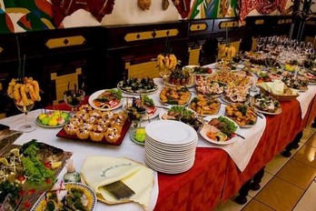 Праздничный обед в санатории Украина г.Ессентуки