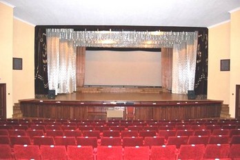 Концертный зал в Центральном военном санатории города Ессентуки