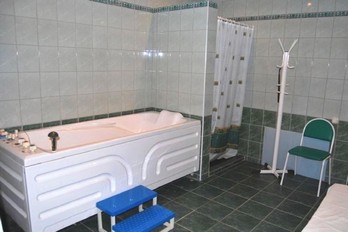 Лечебная ванна - лечение в Военном санатории города Ессентуки
