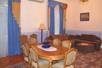 Гостиная в трехкомнатном люксе - Центральный военны санаторий в городе Ессентуки
