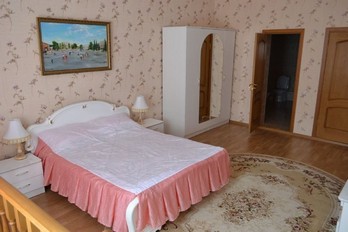 Спальня в номере люкс - санаторий Воронеж города Ессентуки