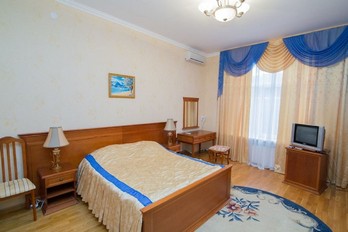 Санаторий Воронеж в Ессентуках - спальня в номере люкс