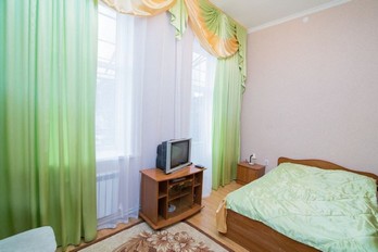 Спальня в номере одноместный - санаторий Воронеж в городе Ессентуки