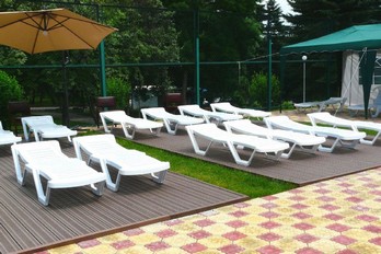 Площадка для загара - аквагелиопарк санатория Жемчужина Кавказа в городе Ессентуки