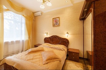 Спальная комната в номере повышенной комфортности - санаторий Жемчужина Кавказа в городе Ессентуки