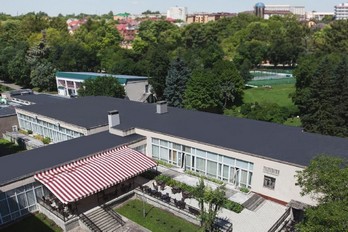 Корпус столовой санатория Жемчужина Кавказа в городе Ессентуки