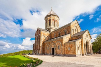 Храм Бодбийского монастыря в Грузии