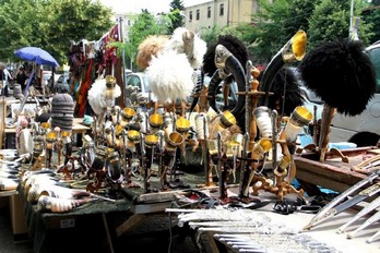 Рога и папахи - сувениры в Тбилиси - Грузия