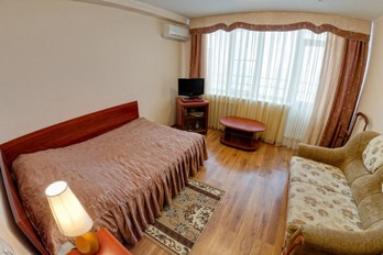 Спальня в номере одноместный первой категории в первом корпусе - санаторий имени 30-летия Победы в городе Железноводск