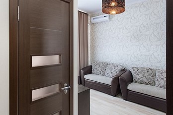 Гостевая комната в двухместном 4 звездочном семейном номере санатория Бештау в городе Железноводск