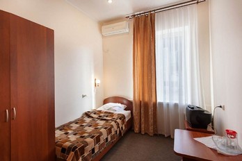 Спальня в номере двухместный обычный с раздельным размещением и большой комнатой - санаторий Бештау - город-курорт Железноводск