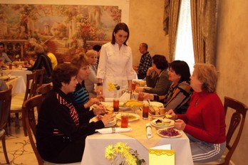 Обсуживание в столовой санатория Буковая Роща города Железноводск