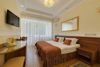Спальня в номере твин санатория Дубовая Роща - город Железноводск