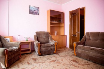 Гостиная в номере полулюкс  - санаторий Эльбрус в городе Железноводск