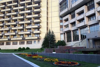 Двор в санатории Горный Воздух - город-курорт Железноводск