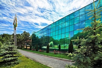 Центральный корпус санатория Лесной - город Железноводск