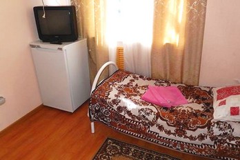 Номер одноместный стандарт в корпусе третьем - спальня - санаторий Салют - город Железноводск