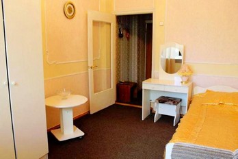 Спальня в номере одноместный перво категории в корпусе номер один в санатории Здоровье - город Железноводск